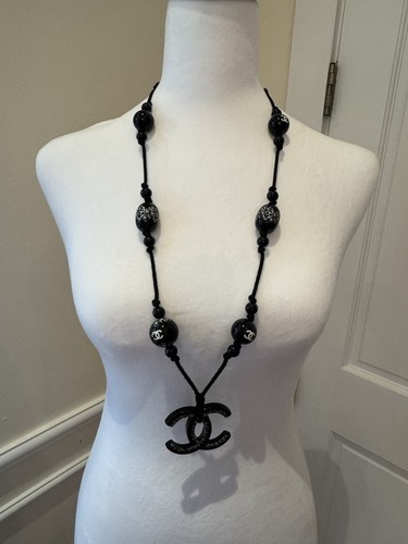 Authentic Chanel Resin CC Beaded Necklace. - Picture 2 of 11