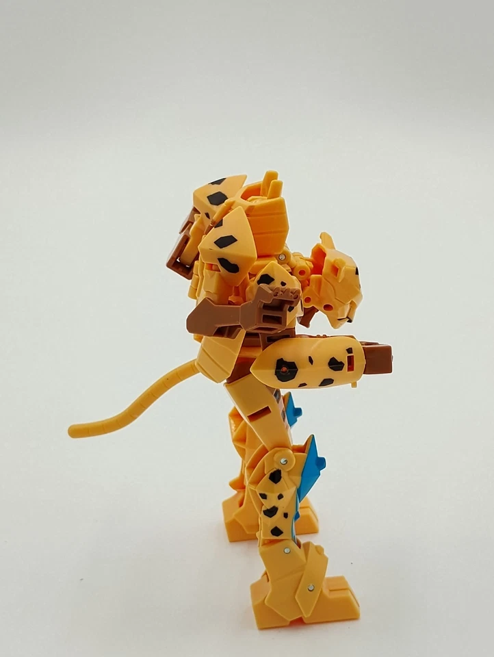 Transformers Cyberverse Adventures CHEETOR Figure - Image 4 of 4