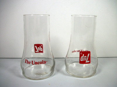 Vintage Set of 2 - 7up The Uncola Upside Down Logo Drinking Glasses Seven Up