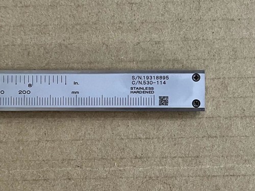 1 PCS NEW Mitutoyo 530-114 Vernier Caliper 0-200mm 0.05mm - Picture 4 of 6