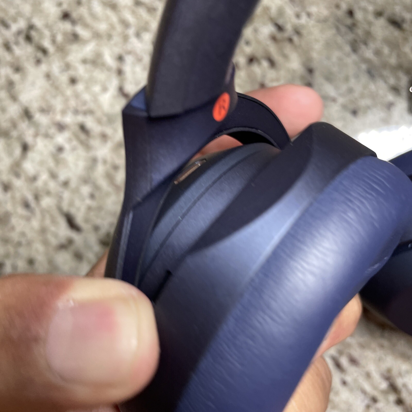 Sony WH1000XM4/L Wireless NoiseCancelling OverEar Headphone Midnight