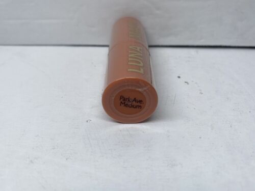 Luna Magic Lipstick • Park Ave Medium • 0.10 Oz - Picture 3 of 3
