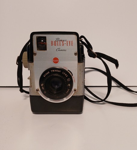 Vtg Kodak Brownie Bulls-Eye Box Camera, Silver- Untested - Picture 2 of 5