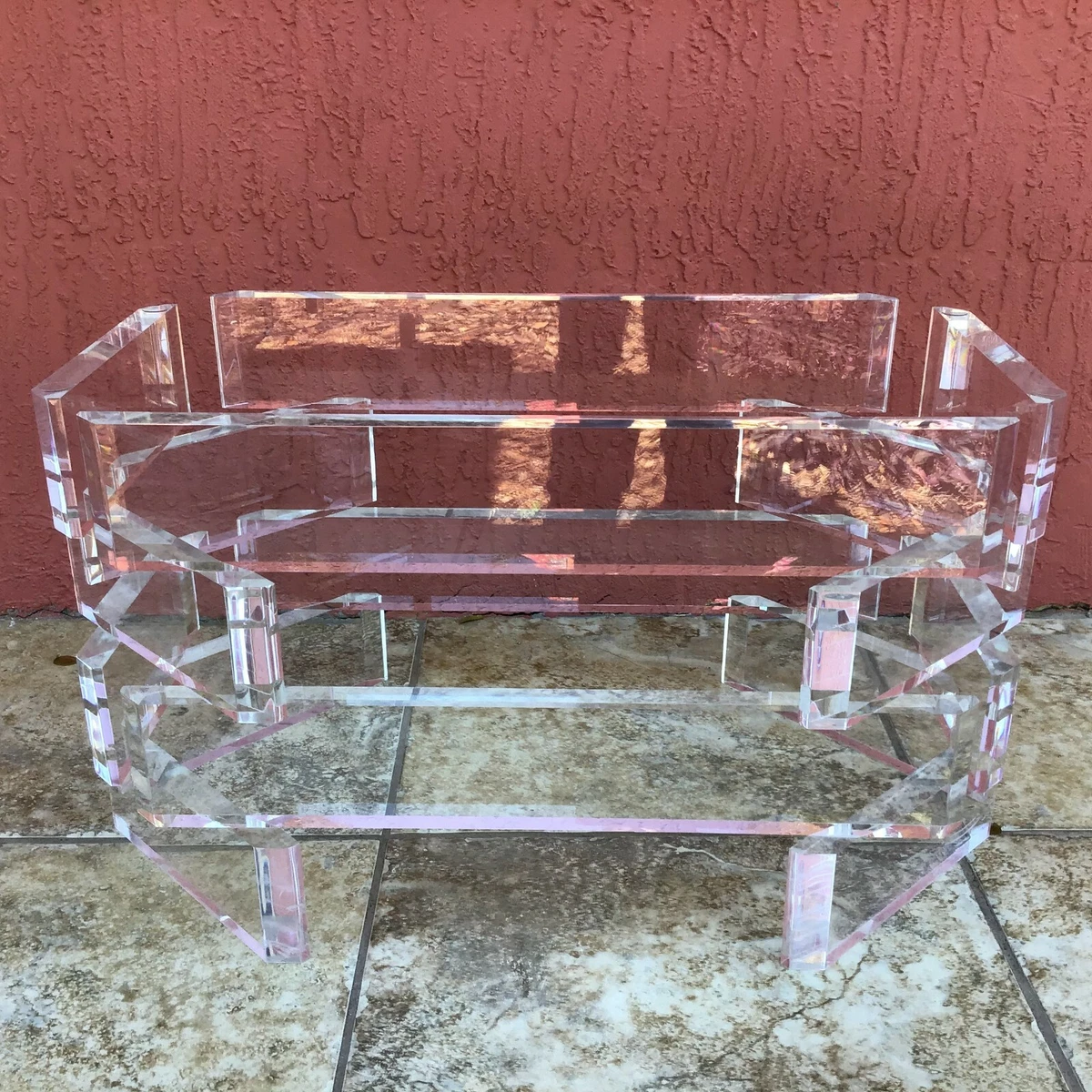 Lucite coffee table base outlet