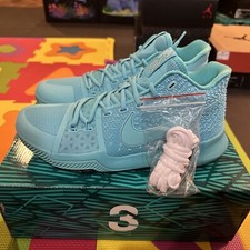 Preços baixos em Nike Kyrie 3 Tiffany - 852395-401 | eBay