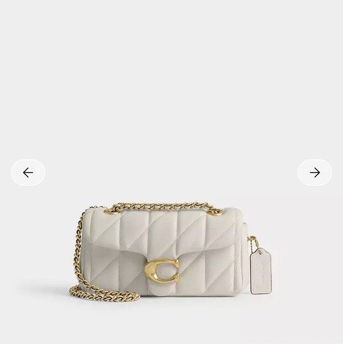 Tabby Coach 20 White Quilted Crossbody Bag Chain Strap Push Lock Gold, Pockets