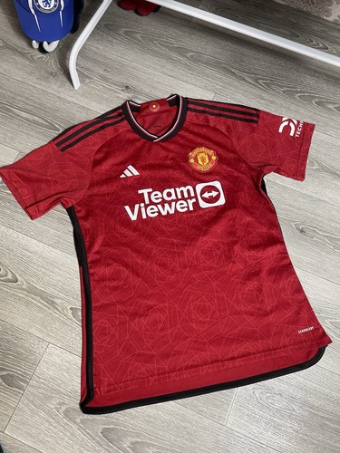 Camiseta de fútbol roja Adidas talla L local Manchester United 2023/2024