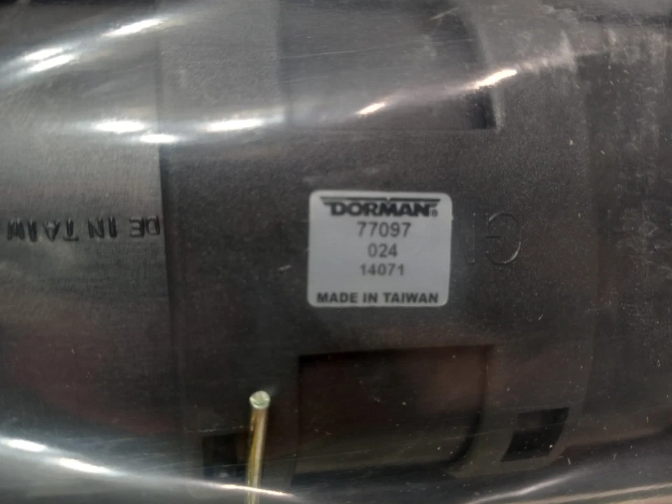 Manija de puerta exterior Dorman 77097 para Chevrolet C1500 1990-1997 GMC K2500, etc. Foto 2 de 4