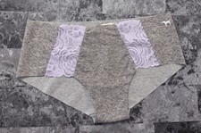 NWT VICTORIA'S SECRET PINK S GRAY LAVENDER FLORAL LACE NO SHOW HIPSTER PANTIES