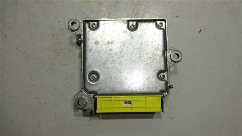 Airbag Control Module ID: 68062118AF Fits 2011-2012 Dodge Grand Caravan 623854 Foto 2 de 4