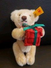 Steiff MINI TEDDY BEAR WITH PRESENT Mohair 3.9" 028892