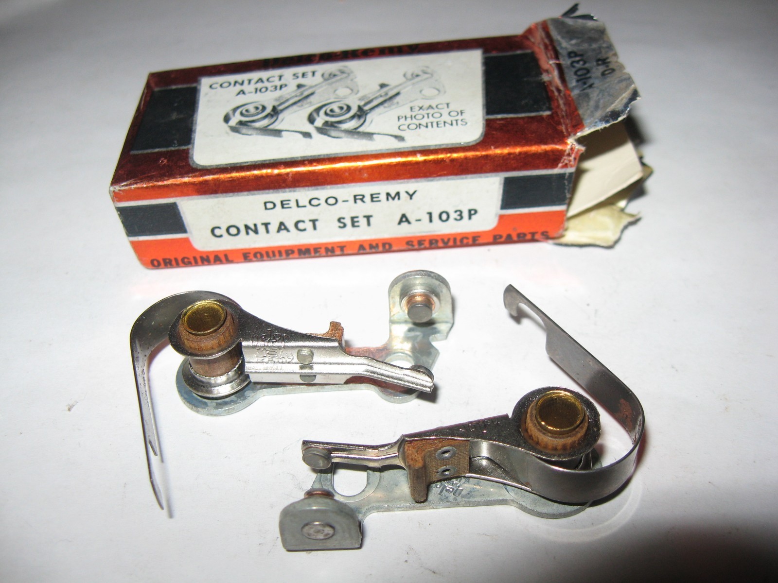 DELCO A-103-P DUAL POINT CONTACT SET 50s CHRYSLER DODGE DESOTO FOR AUTOLITE NOS