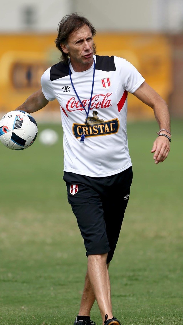 TRAINING SET OF THE PERU SELECTION UMBRO SIZE L UTILERIA FPF WORLD CUP - Main Image