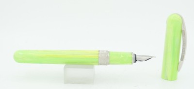 Visconti Breeze Lime & Chrome Fountain Pen - Medium Nib - New in Box