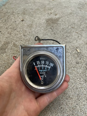 #ad Chrome Oil Pressure Gauge Make Waves 2 1 16” Part Number 2115 $20.00