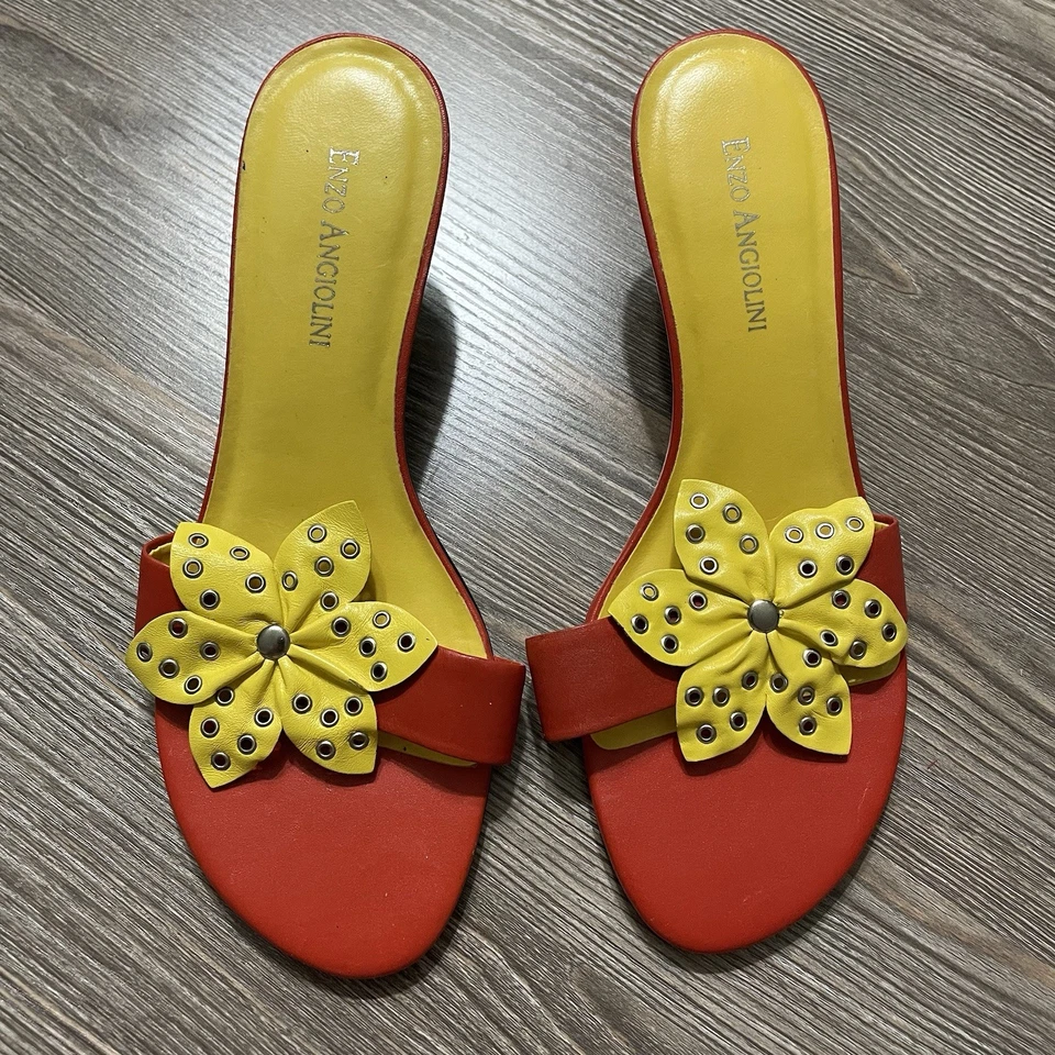 Sandalias Enzo Angiolini Y2K Floral Cuero Gatito Tacón Slide, Rojo y Amarillo, 6.5M Foto 2 de 4