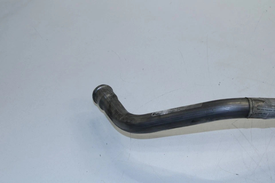 Tubo de manguera de cuello de llenado de combustible Maserati Ghibli 2017-2021 3,0 L 670100714 OEM Foto 3 de 4
