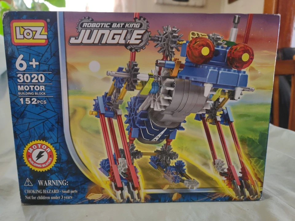Robotic Bat King Jungle Foto 4 de 4