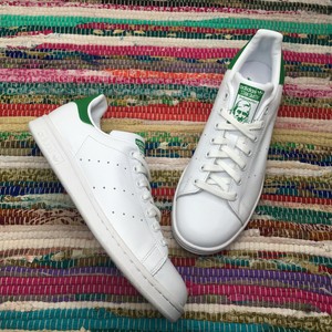 stan smith b24105