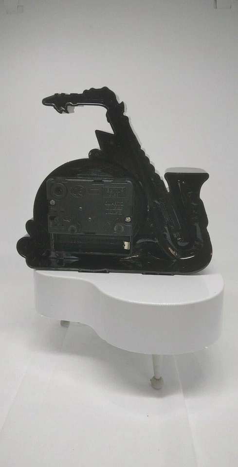 Analog Time Snooze Modern Alarm Battery Clock Desk Pianto Design Creative Gift - Image 4 of 4