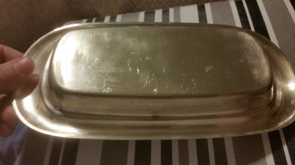 【WM.A. Rogers】バターディッシュ / ブレットサーバー Vintage WM A Rogers silver plated lidded butter dish – THE