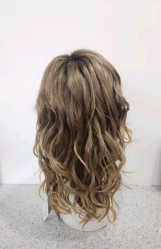 Harper por Henry Margu Encaje Frontal Ondulado 2418GR Marrón Ceniza Claro Dorado Rubio HL RTd Foto 4 de 4