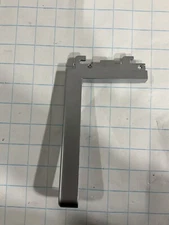 Thermador T36IB905SP /15 Refrigerator (BOTTOM DOOR TRAY HINGE) RIGHT 20002407