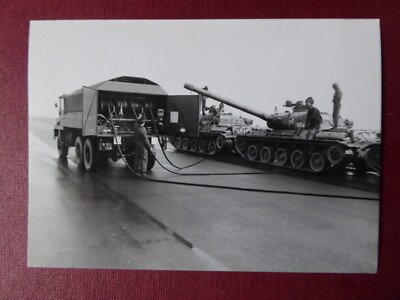 FOTO ECPA LANDWEHR SEA TRUCK TANKWAGEN BERLIET GBC 8KT AMX 30