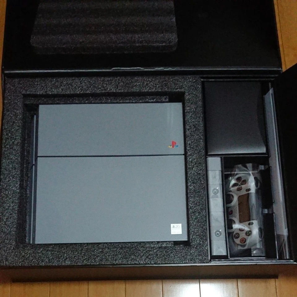 PS4 20th Anniversary Edition Unused 20th PlayStation 4 From JAPAN - Image 3 of 4