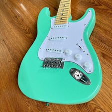 ST chitarra elettrica verde tastiera acero SSS pickup ponte tremolo