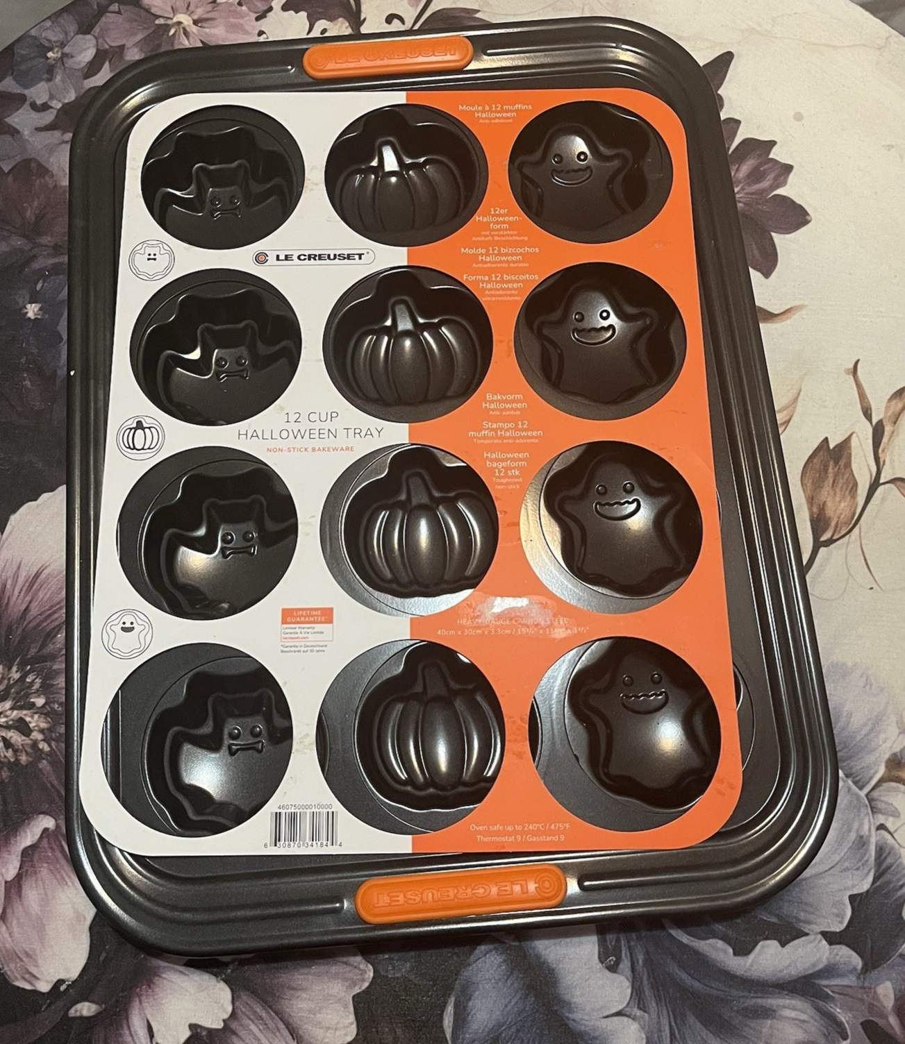 Le Creuset Non stick Bakeware 12 Cup Halloween Cupcake Muffin Tray Pan