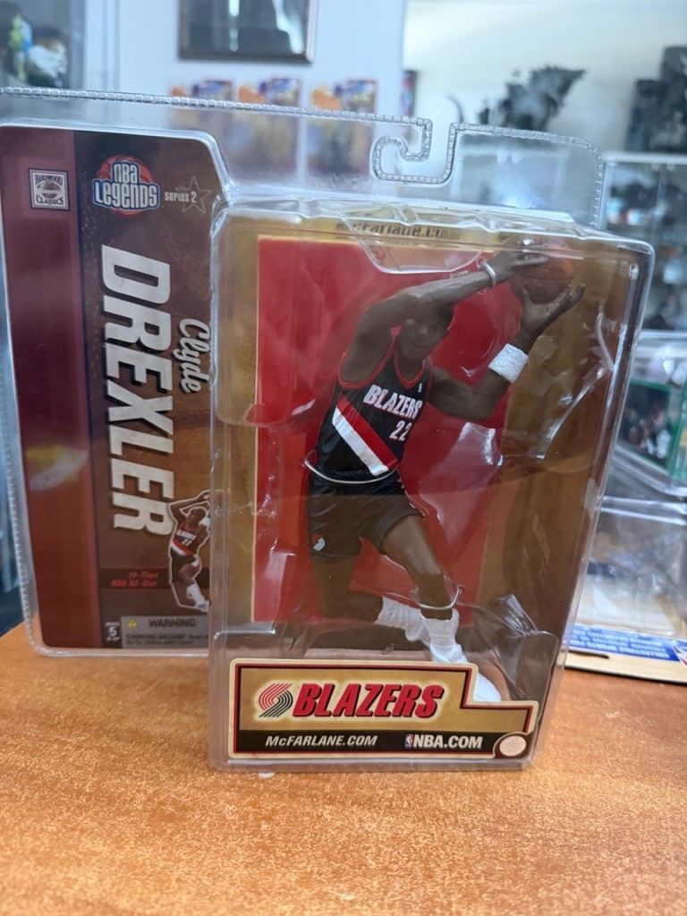 Clyde Drexler McFarlane NBA Series 2 Basketball Action Figure New Box 