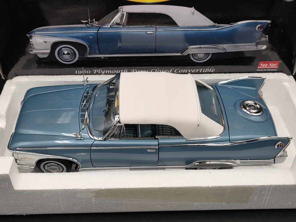 Sun Star Platinum 1960 Plymouth Fury Soft Top Convertible 1:18