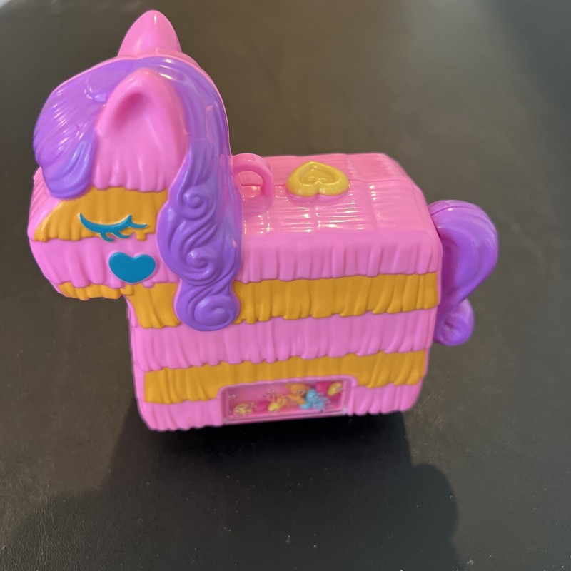POLLY POCKET PINATA PLAYSET