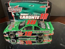 Bobby Labonte 18 Interstate Batteries 2002 Pontiac Grand Prix 124 Action 19860