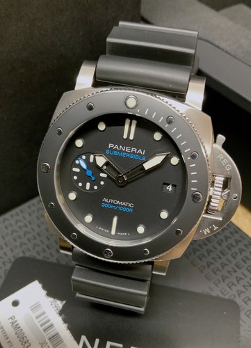 Panerai Submersible PAM00683 42mm Stainless Steel B&P 2019 Serviced in 2025