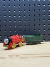 Thomas & Friends Trackmaster Motorized Train Victor & Cargo Car Engine