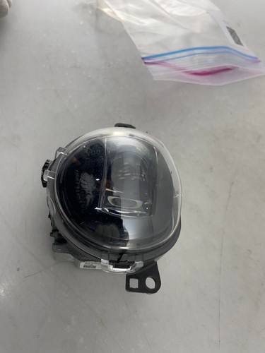 OEM | AS-IS | 2020 - 2024 Volvo C40 S90 V90 XC40 LED Fog Light (Left/Driver) - Picture 4 of 6