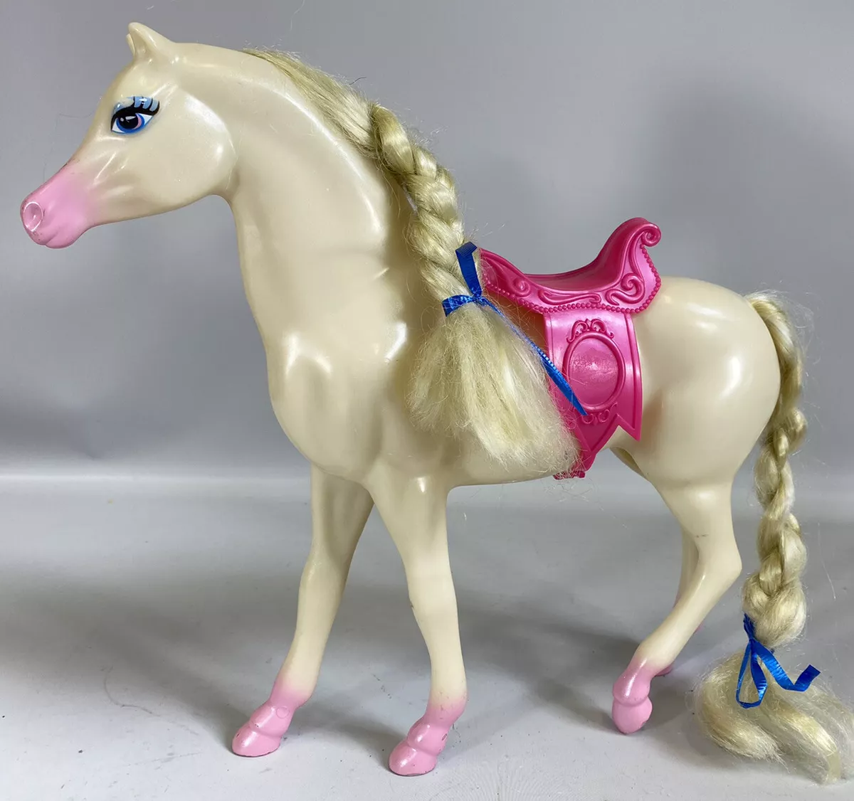 10 Cream White Horse With Pink Feet Nose Saddle Barbie Doll Scale