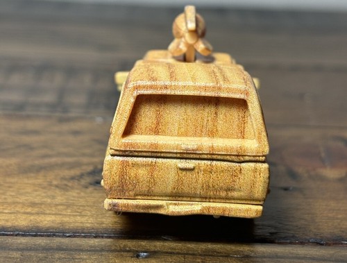 Pizza Planet Truck Hot Wheels Premium Disney Pixar Brave Wood 1:64 Loose - 第 6/7 張圖片