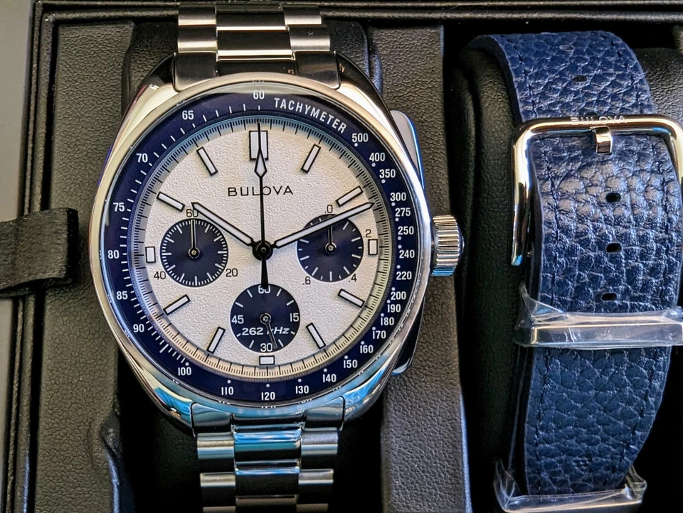 Bulova Lunar Pilot Chronograph Men's Watch Sapphire With Bonus Strap 98K112 - image 4 of 4