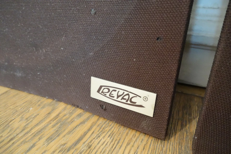 Rare Revac Utah 44, 36x60 cm paire de caches, grilles, fabric, enceintes vintage - Immagine 2 di 4