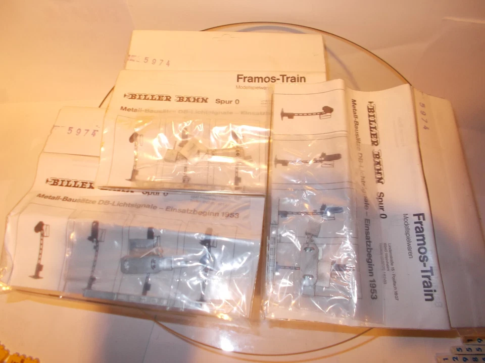 Biller Bahn/Framos Spur 0 Nr.5974:" 3 Signal Bausätze/Weißmetal" ovp für Bastler - Bild 1 von 1