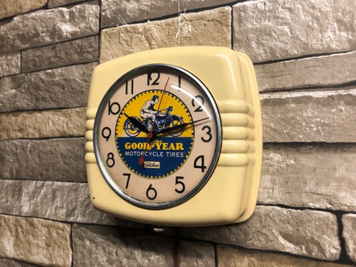 VTG TELECHRON GOODYEAR MOTORCYCLE TIRES OLD GAS STATION ADVERTISING WALL CLOCK
