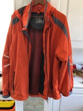 Herrensportjacke mit einrollbarer Kapuze, Ele...