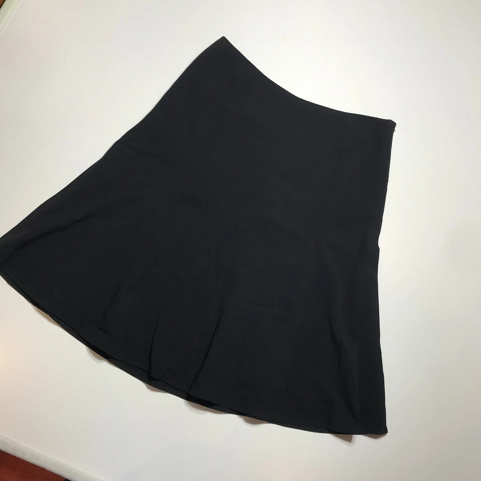 Женская трапециевидная расклешенная юбка Camille La Vie 10 эластичная однотонная черная стильная незаменимая - Изображение 2 из 4