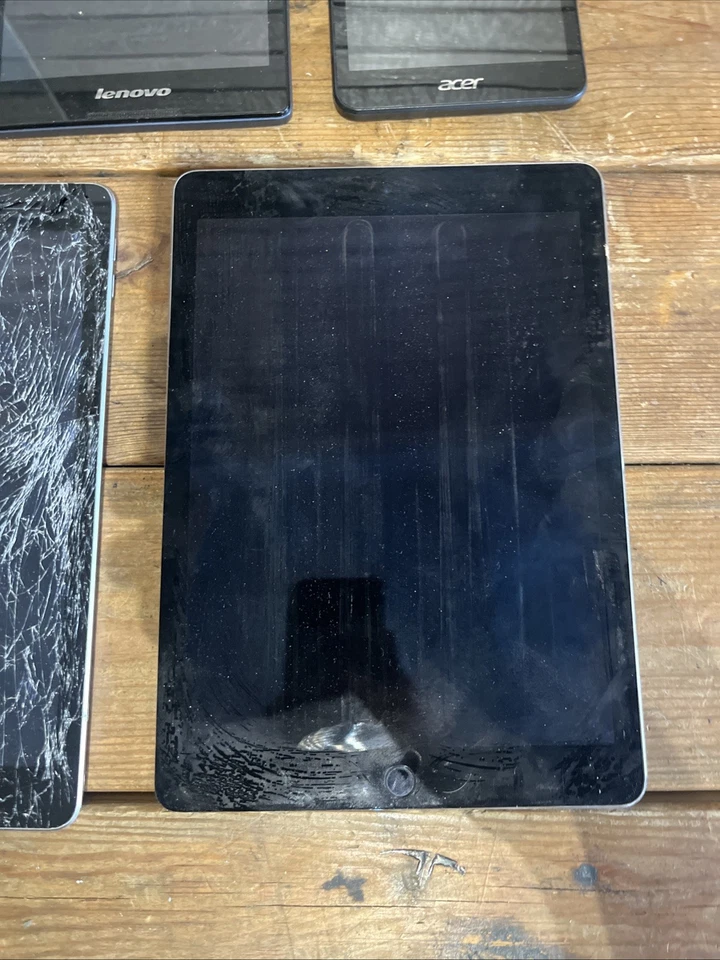 7X Tablet JobLot Bundle (Damaged/Faulty) For Parts Only - Image 4 of 4