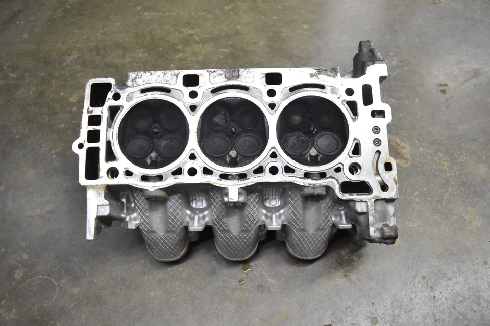 2010 2011 雪佛兰科迈罗乘客右手气缸盖 3.6 V6 12617771 — 第 4/4 张图片