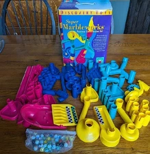 DISCOVERY TOYS SUPER MARBLEWORKS RACEWAY CONSTRUCTION SET W/BOX COMPLETE