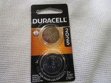 Duracell CR2025 3V Lithium Battery Child Safety 2-Pack for Key Fob Car Remote Gl